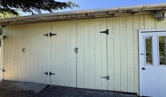 99005 W FREEMAN Ln, Brookings, OR 97415