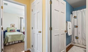8 Bass St, Alligator Point, FL 32346