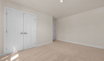 129 Eagle Cir, Amherst, OH 44001