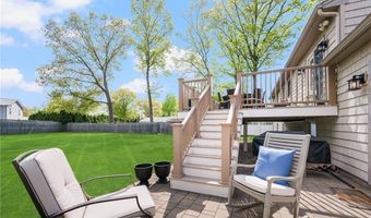 7 Robins Way, North Providence, RI 02904