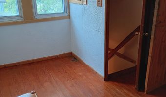 31 1st, Athens, OH 45701
