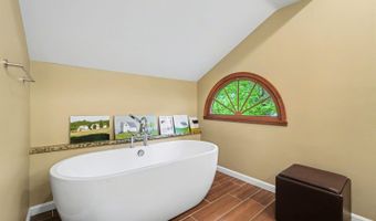 6975 Perthview Dr, Anderson Twp., OH 45244