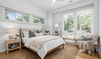924 28TH St S, Arlington, VA 22202