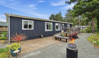 1155 2ND St NE, Bandon, OR 97411