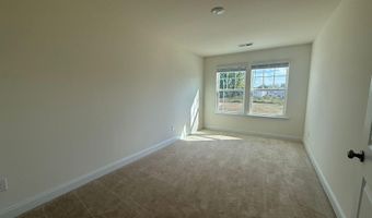 66 Bloodroot St, Angier, NC 27501