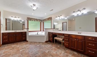 445 Fudges Creek Rd, Barboursville, WV 25504
