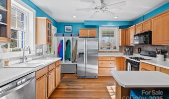 123 Westwood Rd, Asheville, NC 28804