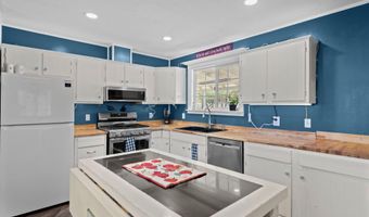 20641 E SQUAW VALLEY Rd, Black Canyon City, AZ 85324