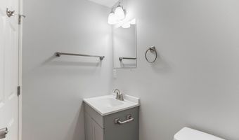 110 E 6TH St, Laurel, DE 19956