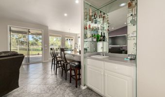 5733 S AMBERWOOD Dr, Chandler, AZ 85248