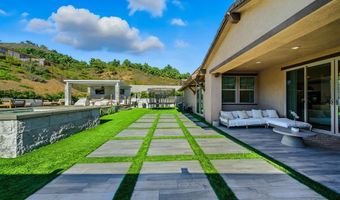 2428 Monroe Pl, Escondido, CA 92027