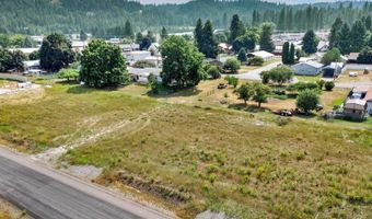 6850 Selkirk St, Bonners Ferry, ID 83805