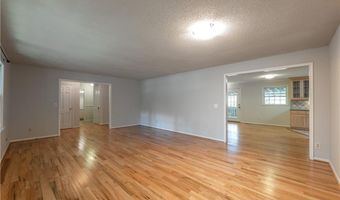 4559 Collins Ave, Acworth, GA 30101