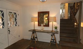 1 Crosstie Ln, Batesville, IN 47006