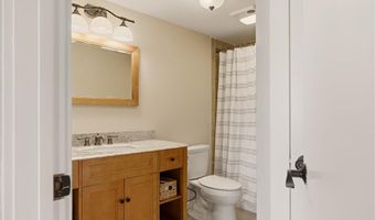 40 Web Ave 11, North Kingstown, RI 02852