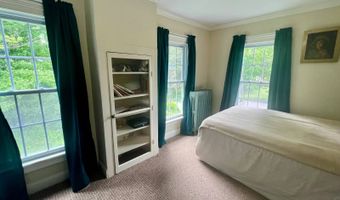 447 Maple Ave, Amsterdam, NY 12010