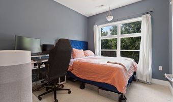 1111 ORREN St NE 207, Washington, DC 20002