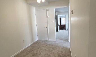 5831 EDGEHILL Dr, Alexandria, VA 22303