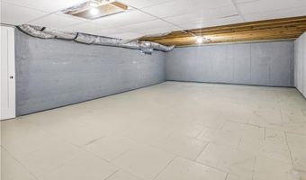 14 S Fairview St, Johnston, RI 02919