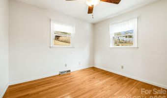 20 Ridge Cross Rd, Asheville, NC 28805