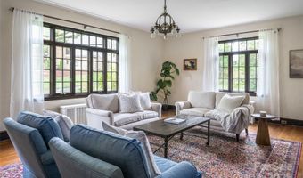 21 Lynwood Rd, Asheville, NC 28804
