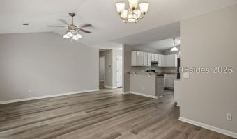 8 Star Magnolia Dr, Beaufort, SC 29907