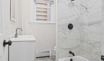 31 Bertha St, Albany, NY 12209