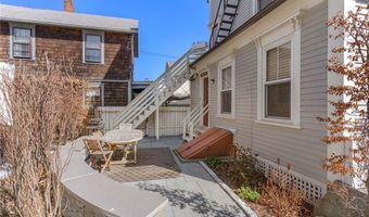 29 Marsh St 3, Newport, RI 02840