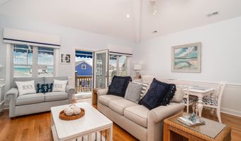 202 Dobbs St C, Atlantic Beach, NC 28512