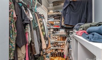 1221 Kennon St, Charlotte, NC 28205