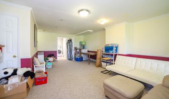 53 Brushy Plain Rd APT 5A, Branford, CT 06405