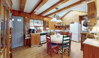 29 Carol St, Danbury, CT 06810