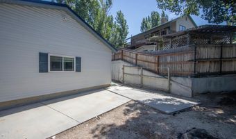 2303 W 39th St, Casper, WY 82604