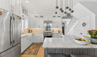 244 14th St, Avalon, NJ 08202
