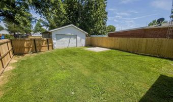 218 N 5th St, Albion, IL 62806