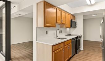 4500 S FOUR MILE RUN Dr 623, Arlington, VA 22204