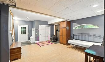 85 Gold Mine Rd, Glocester, RI 02814