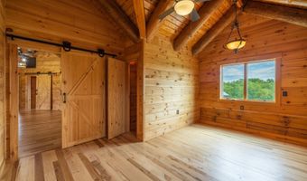 42545 Mattox Rd, Albany, OH 45710