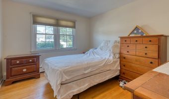 70 Dogwood Ln, Bristol, CT 06010