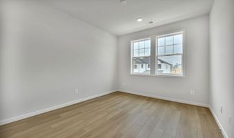 42018 NIGHT NURSE Cir, Ashburn, VA 20148