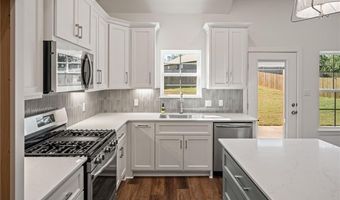 131 Brown Quail Trce, Barling, AR 72923