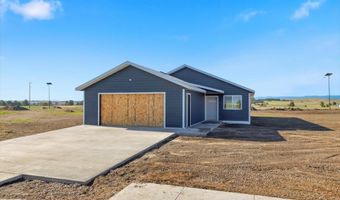 10889 Eagle Ct, Belle Fourche, SD 57717