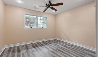 45 LONGLEAF Ln, Bear, DE 19701