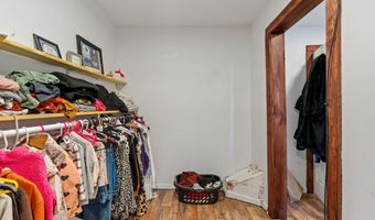 346 Locust Ave, Amsterdam, NY 12010