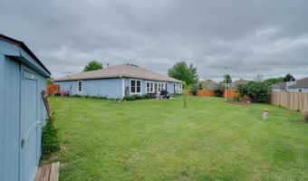 927 Jasara Cir, Baldwin City, KS 66006