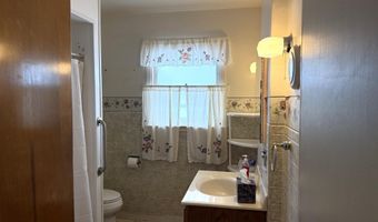 7892 OLD 101 Rd, Armstrong Creek, WI 54103