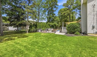 482 Clifton Ave, Bayville, NJ 08721