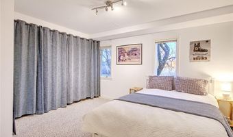 377 Rumstick Rd, Barrington, RI 02806