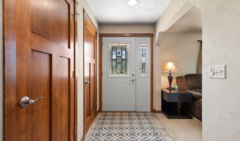 6050 N FRENCH Rd, Appleton, WI 54913