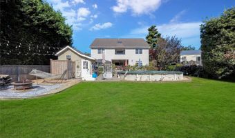 142 Cedar St, Amityville, NY 11701